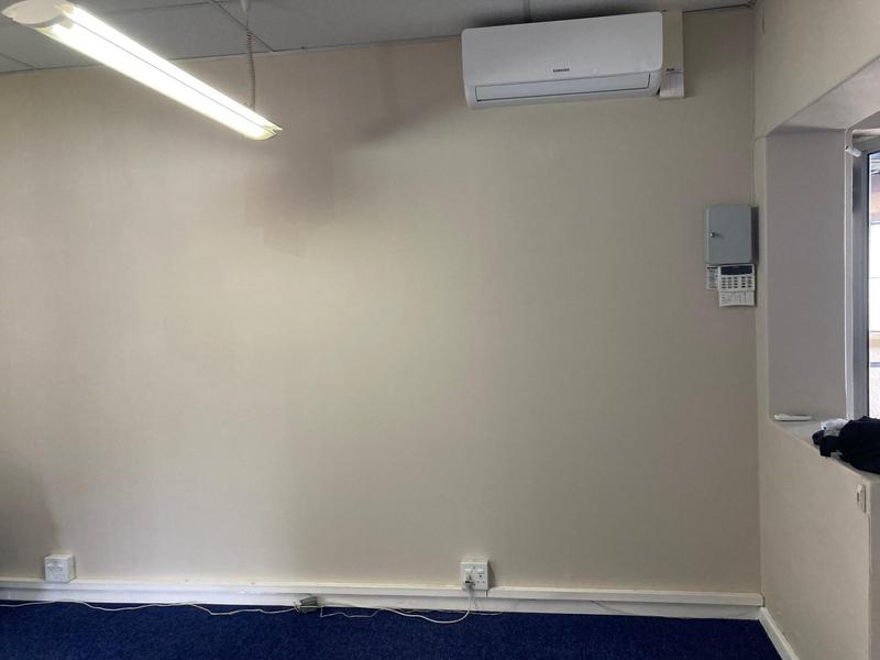 To Let Commercial Property for Rent in Newton Park Eastern Cape